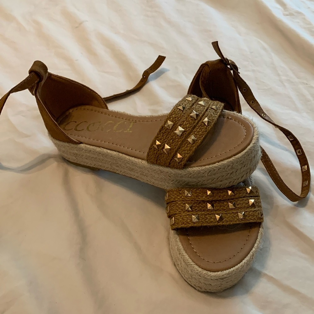 Wedge sandal copper (also available in tan)